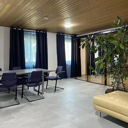 Kaiserswerth شقة فندقية 3*