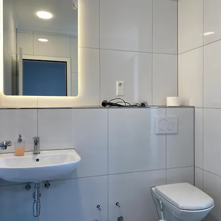 Kaiserswerth شقة فندقية دوسلدورف